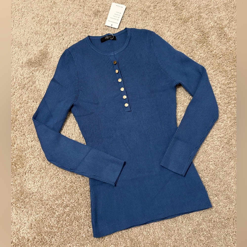 NWT- Zesics Long Sleeve Sweater, Large